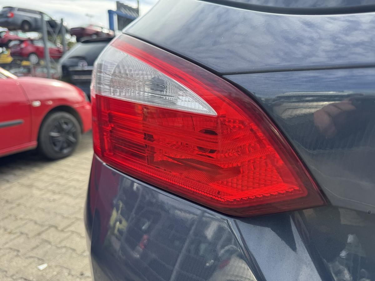 Ford Focus 3 original R&uuml;cklicht R&uuml;ckleuchte Schlussleuchte innen links LED Kombi Bj.2011